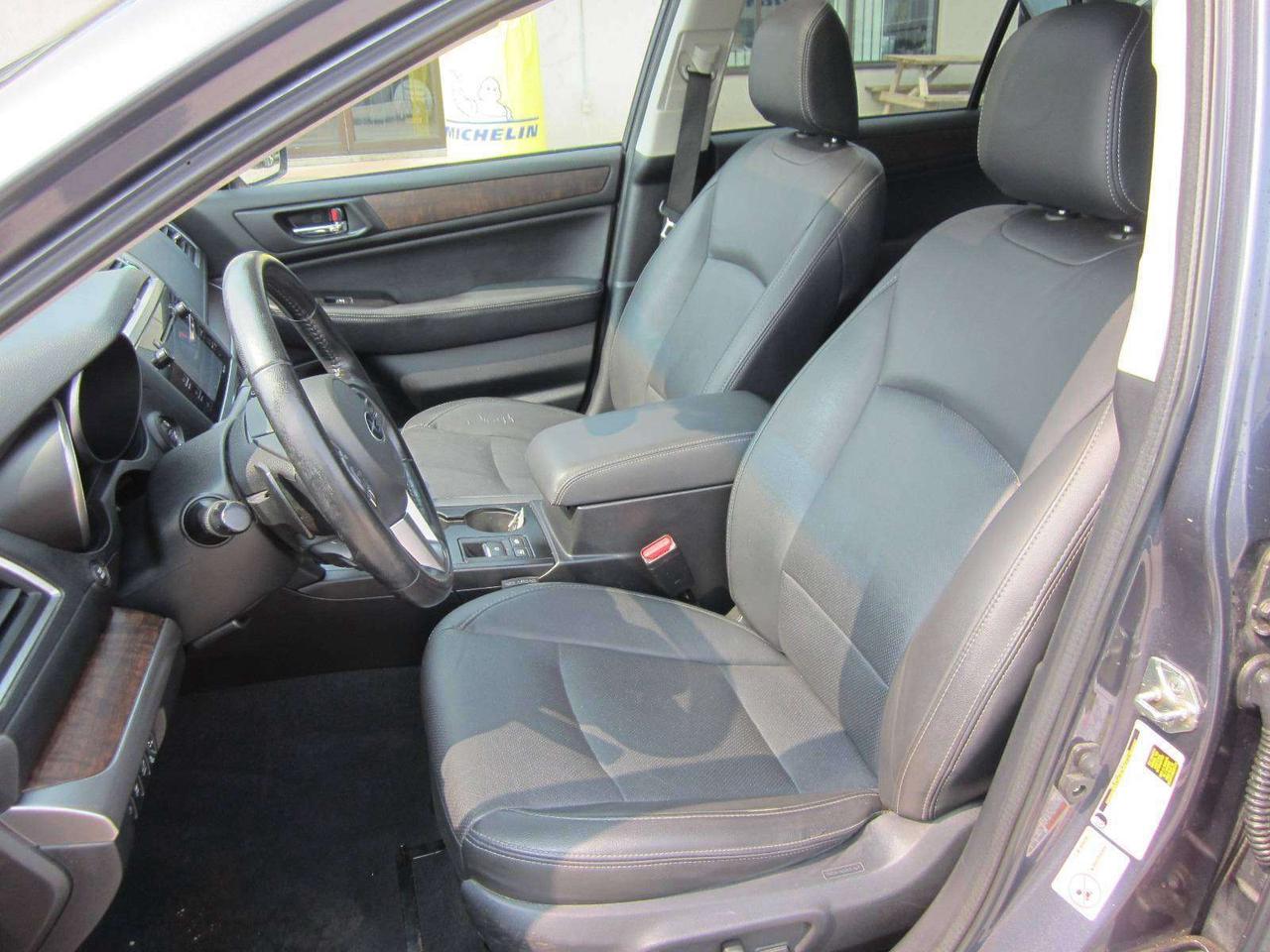 2016 Subaru Outback 4dr Wgn 3.6R Limited LEATHER NAV SUNROOF Photo