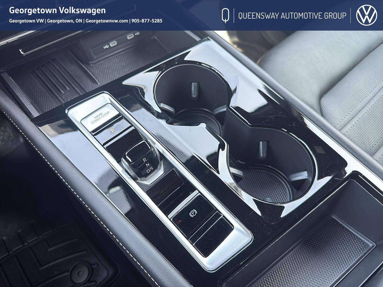 2025 Volkswagen Atlas 2.0 TSI Highline Pano Roof   Carplay   360 View Cam Photo