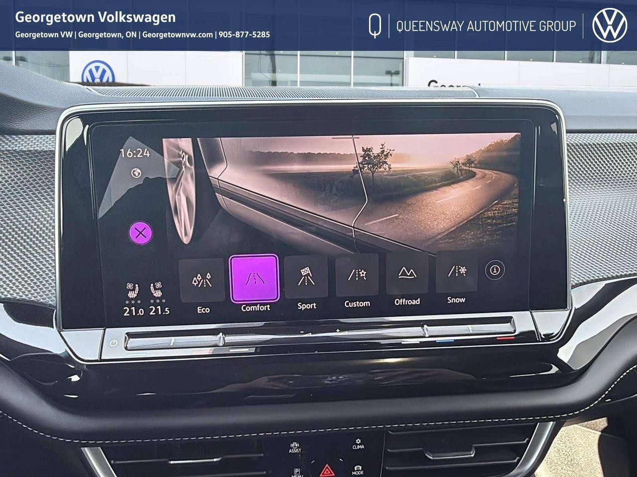 2025 Volkswagen Atlas 2.0 TSI Highline Pano Roof   Carplay   360 View Cam Photo