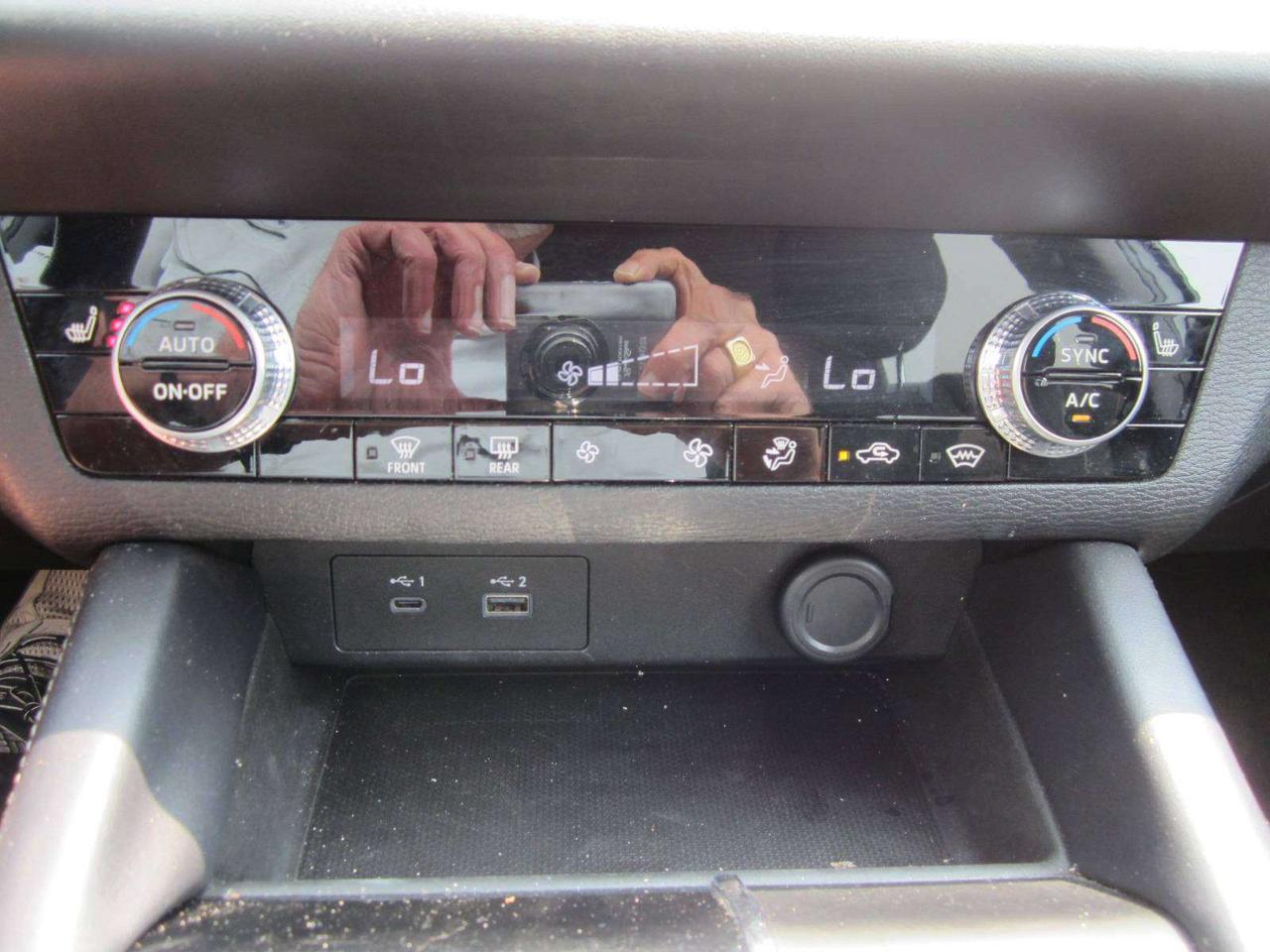 2024 Mitsubishi Outlander ES S-AWC ONE OWNER RENTAL NO ACCIDENTS Photo