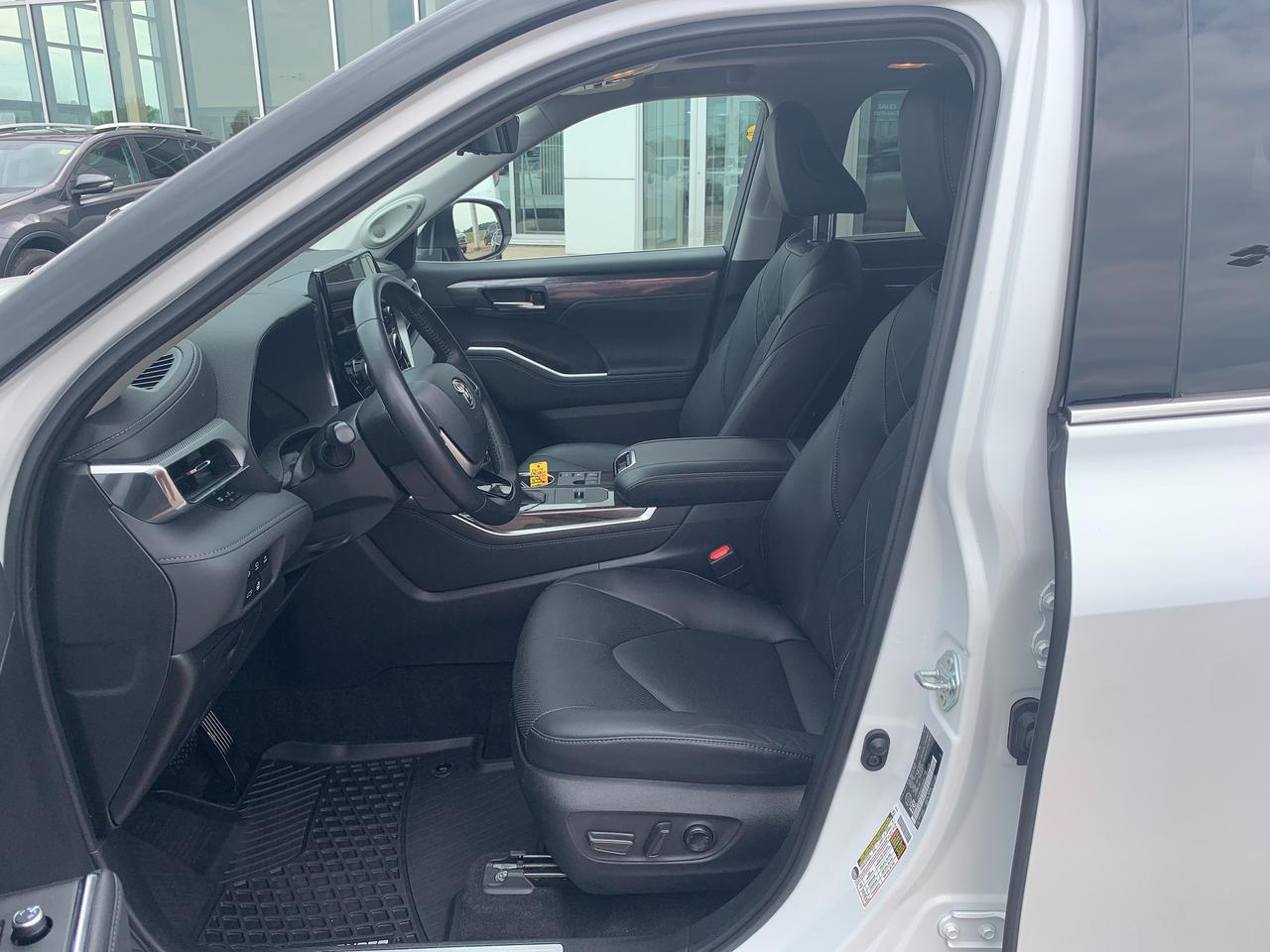 2023 Toyota Highlander Hybrid Platinum Photo