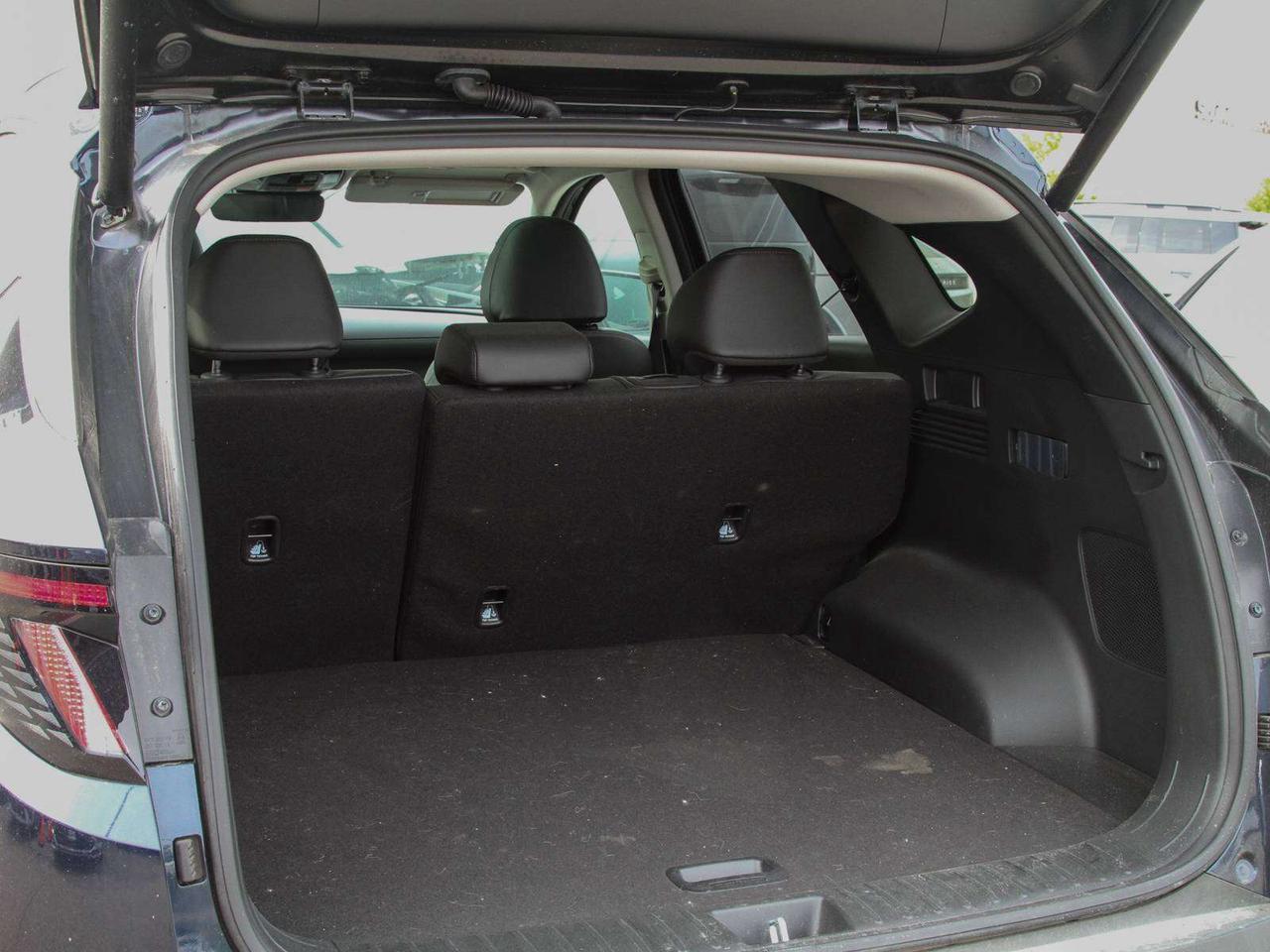 2025 Hyundai Tucson Ultimate AWD demo used Photo