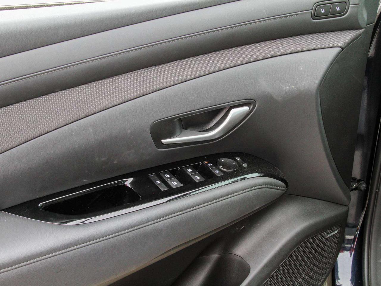 2025 Hyundai Tucson Ultimate AWD demo used Photo
