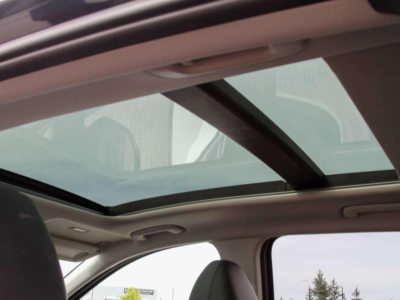 2025 Hyundai Tucson Ultimate AWD demo used Photo