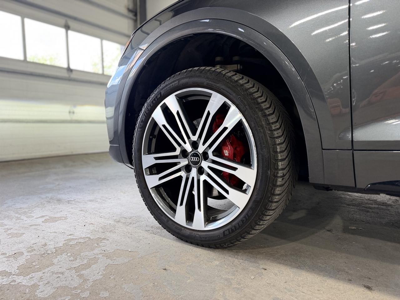 2023 Audi SQ5 Technik Photo