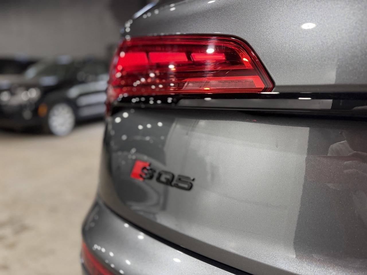 2023 Audi SQ5 Technik Photo