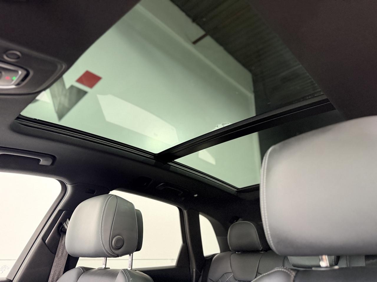 2023 Audi SQ5 Technik Photo