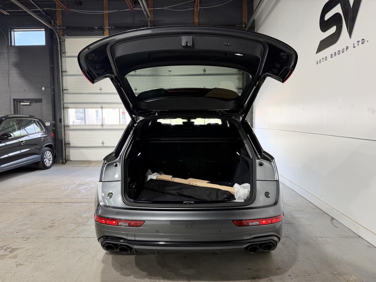 2023 Audi SQ5 Technik Photo