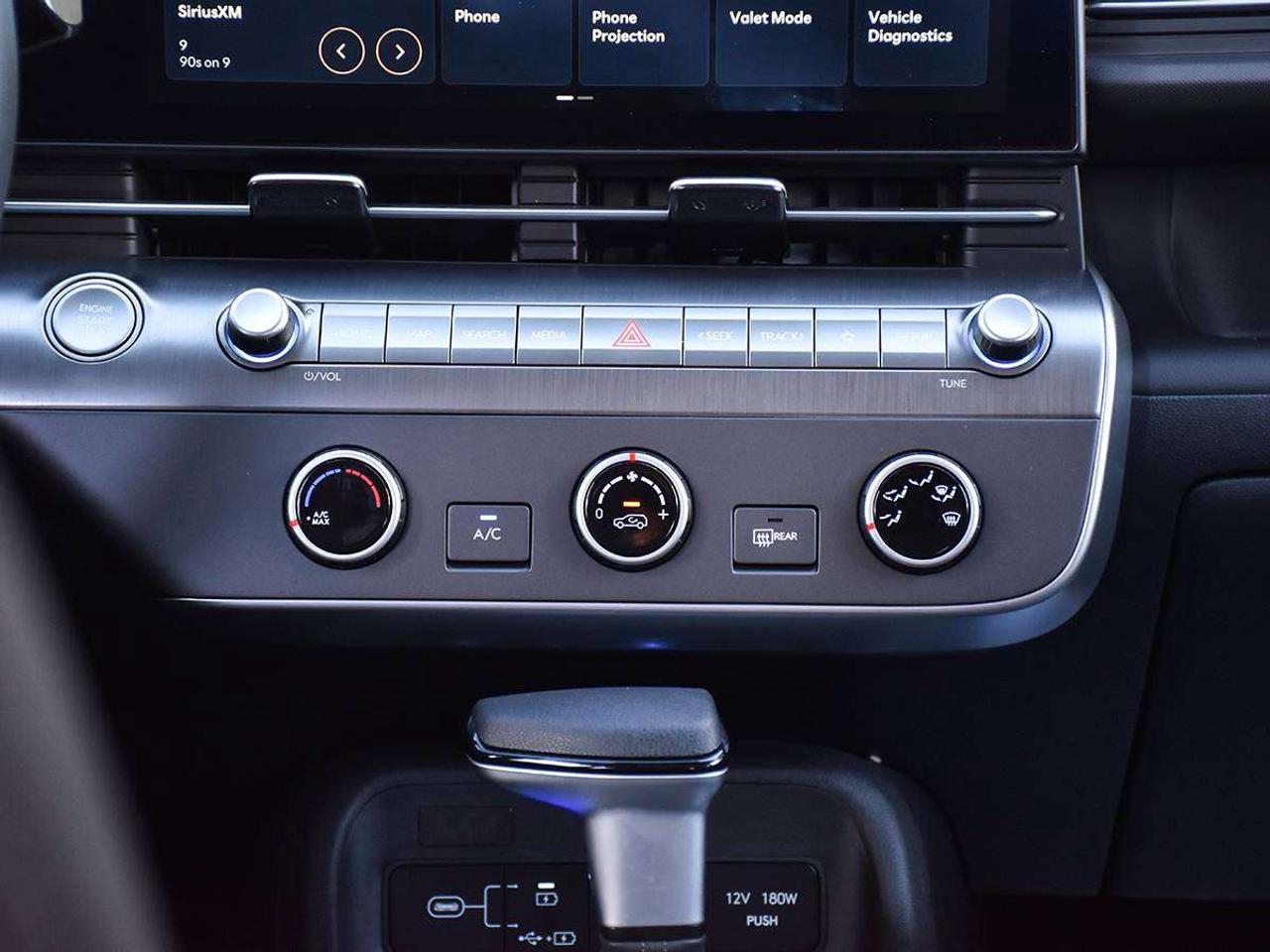 2026 Hyundai KONA 2.0L Essential AWD demo used Photo
