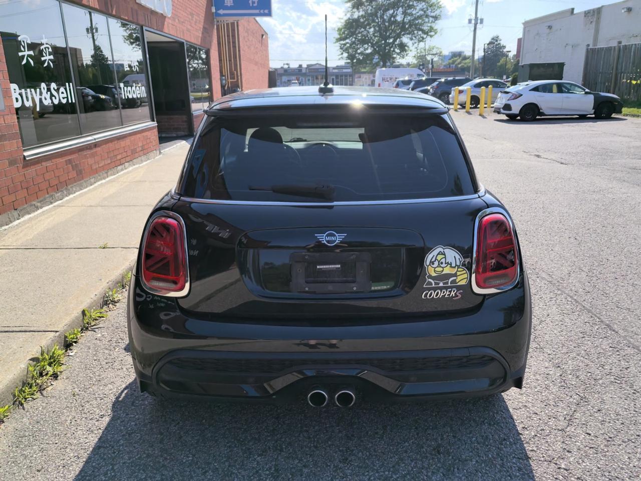 2023 MINI 3-Door Cooper S Photo