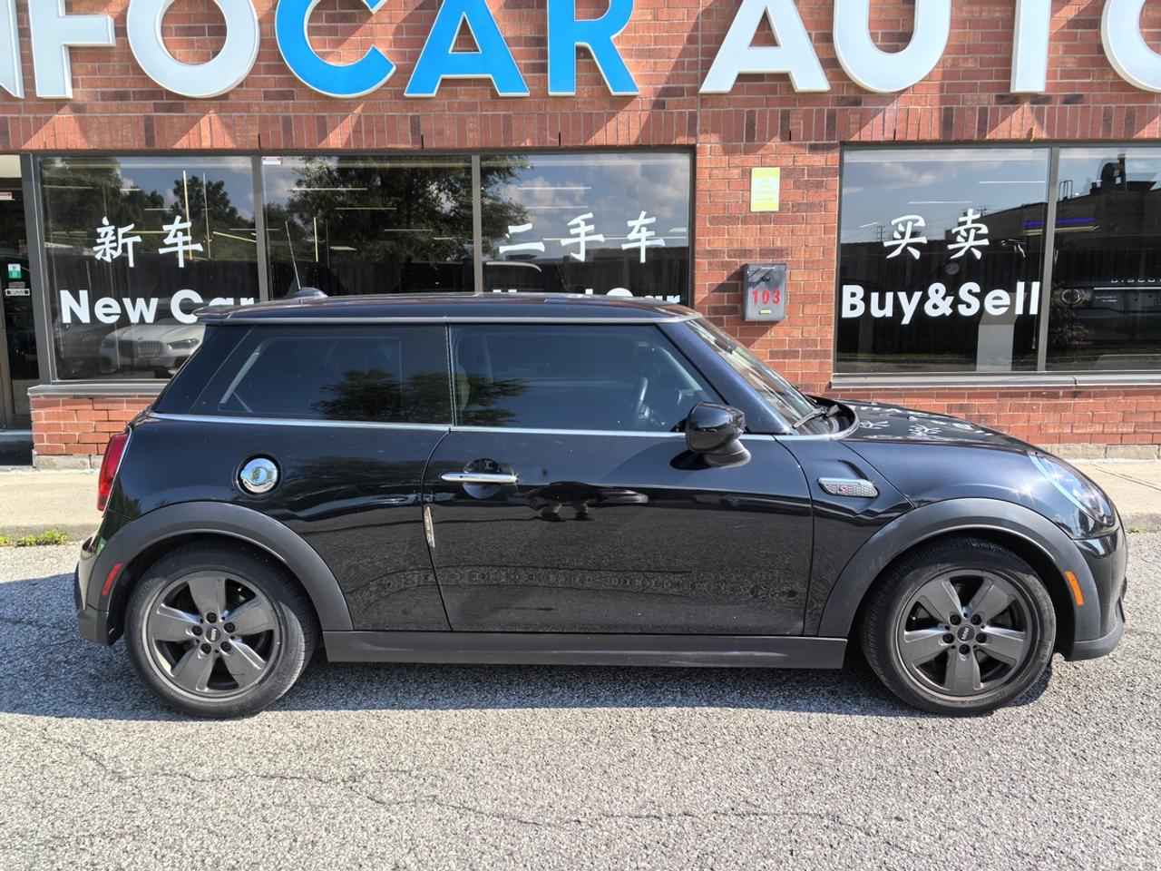 2023 MINI 3-Door Cooper S Photo