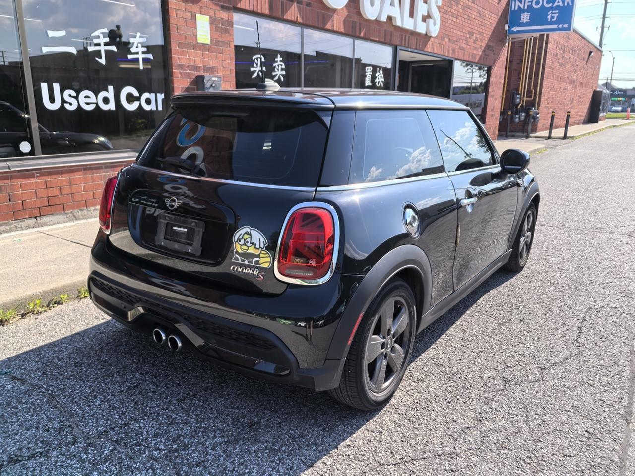 2023 MINI 3-Door Cooper S Photo