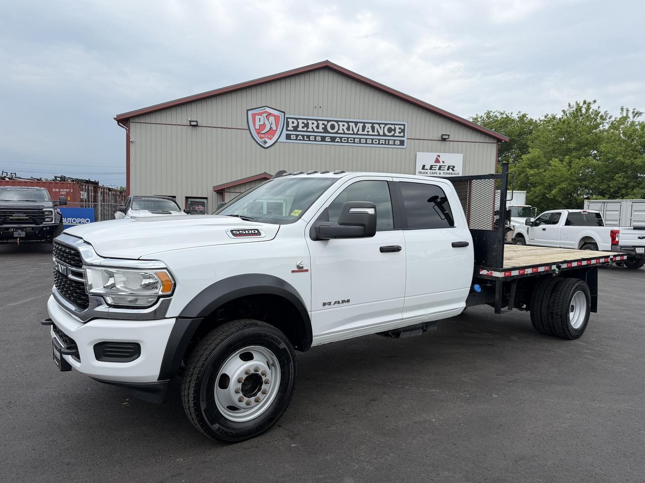 2024 RAM 5500 SLT 4x4 Crew Cab 197.4  WB Photo