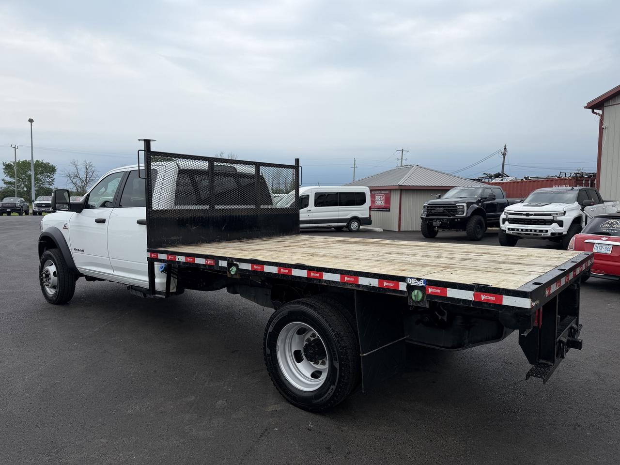 2024 RAM 5500 SLT 4x4 Crew Cab 197.4  WB Photo