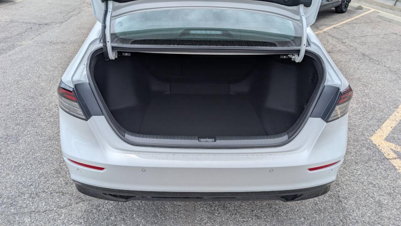 2026 Honda Accord Hybrid Touring 4dr Sedan Photo