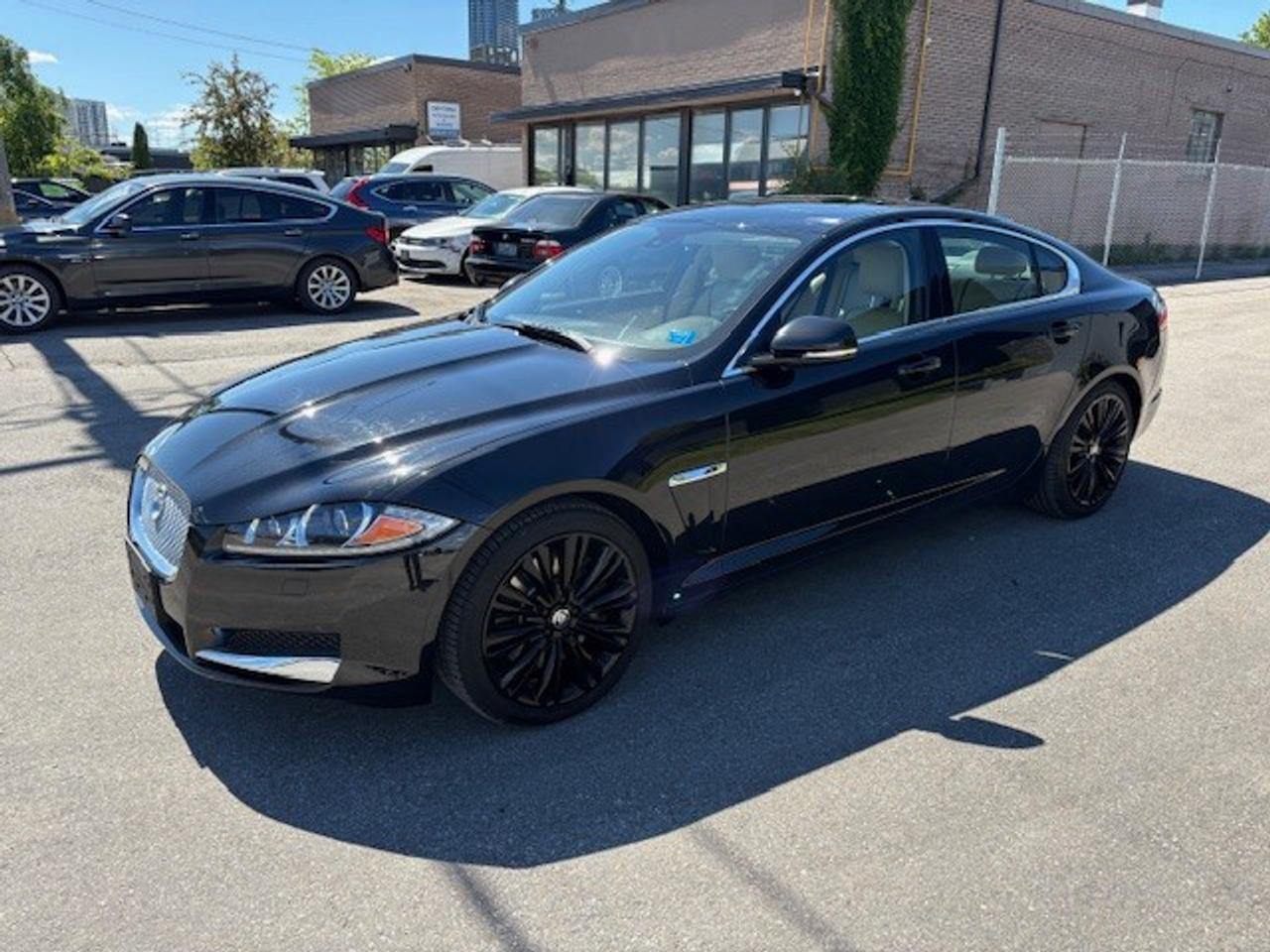 2013 Jaguar XF 3.0L 4dr All-Wheel Drive Sedan Photo
