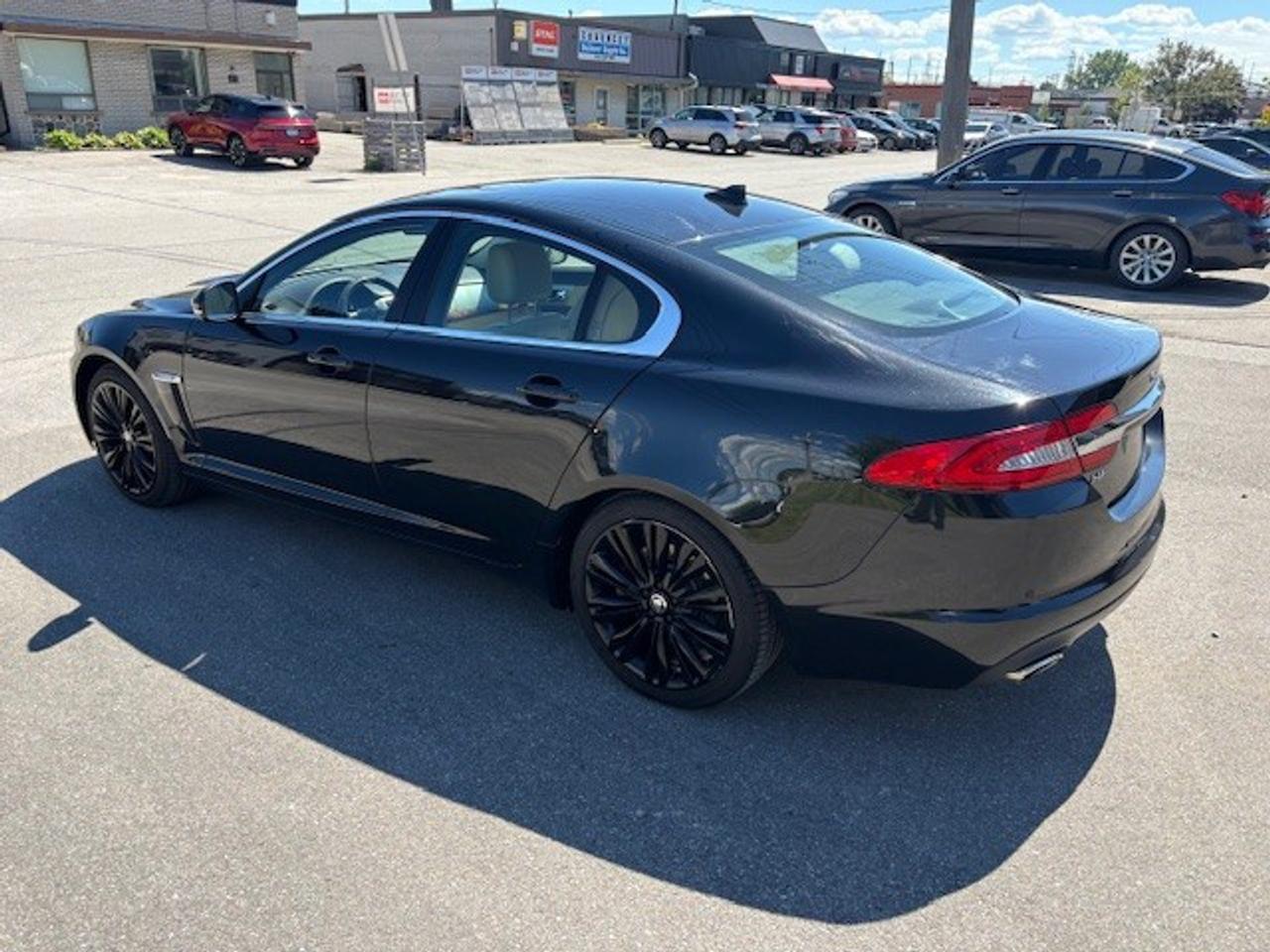 2013 Jaguar XF 3.0L 4dr All-Wheel Drive Sedan Photo
