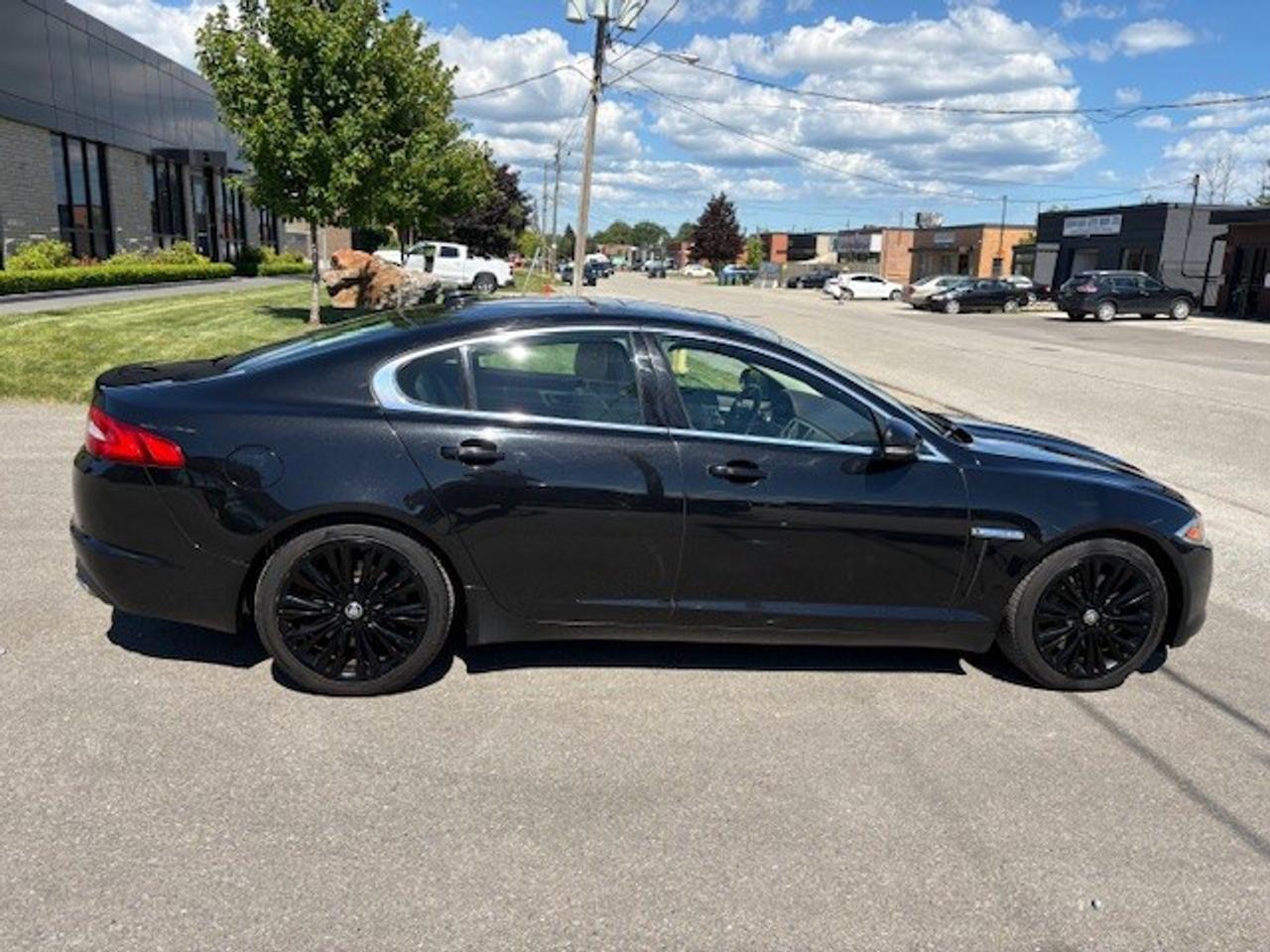 2013 Jaguar XF 3.0L 4dr All-Wheel Drive Sedan Photo