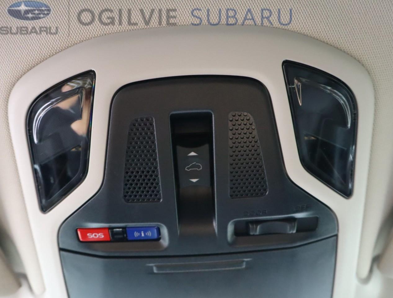 2020 Subaru Outback Touring 4dr All-Wheel Drive Photo