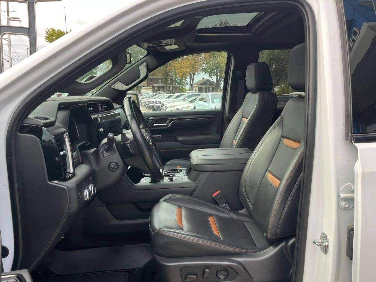 2026 GMC Sierra 1500 AT4 CPO RATES APPLY @ 0.99%-5.49% OAC Photo
