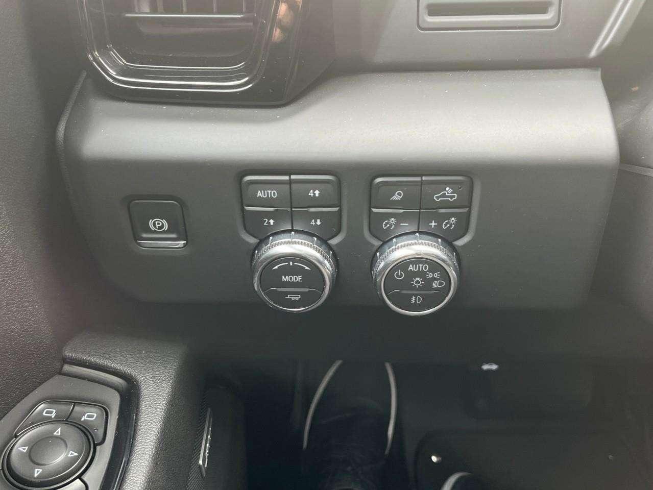 2026 GMC Sierra 1500 AT4 CPO RATES APPLY @ 0.99%-5.49% OAC Photo