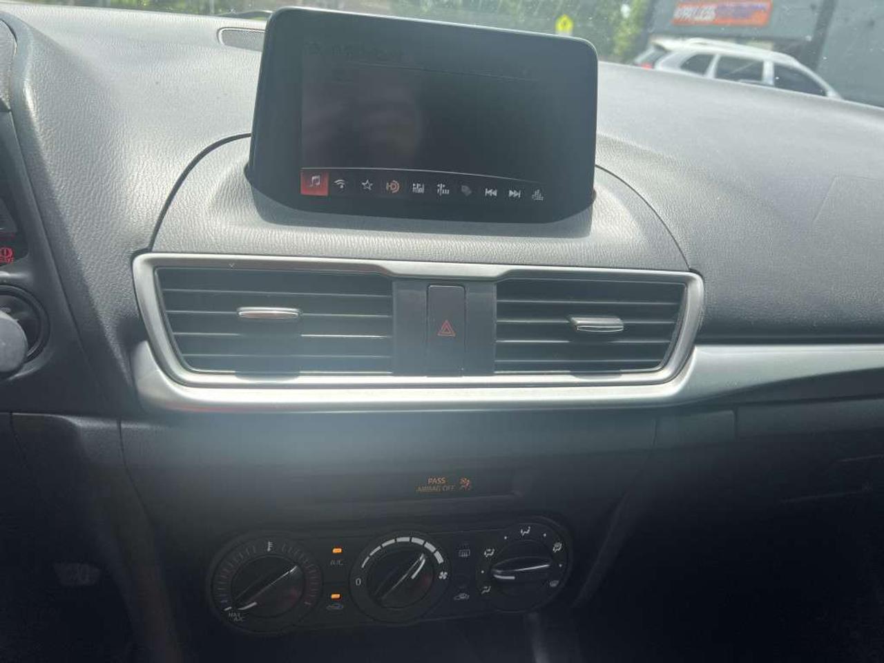 2018 Mazda 3 GX Manual Photo