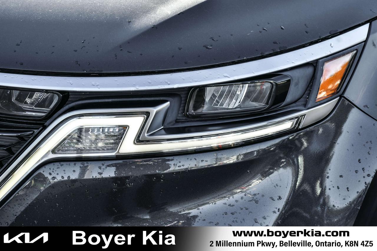 2023 Kia Carnival LX+ FWD Photo