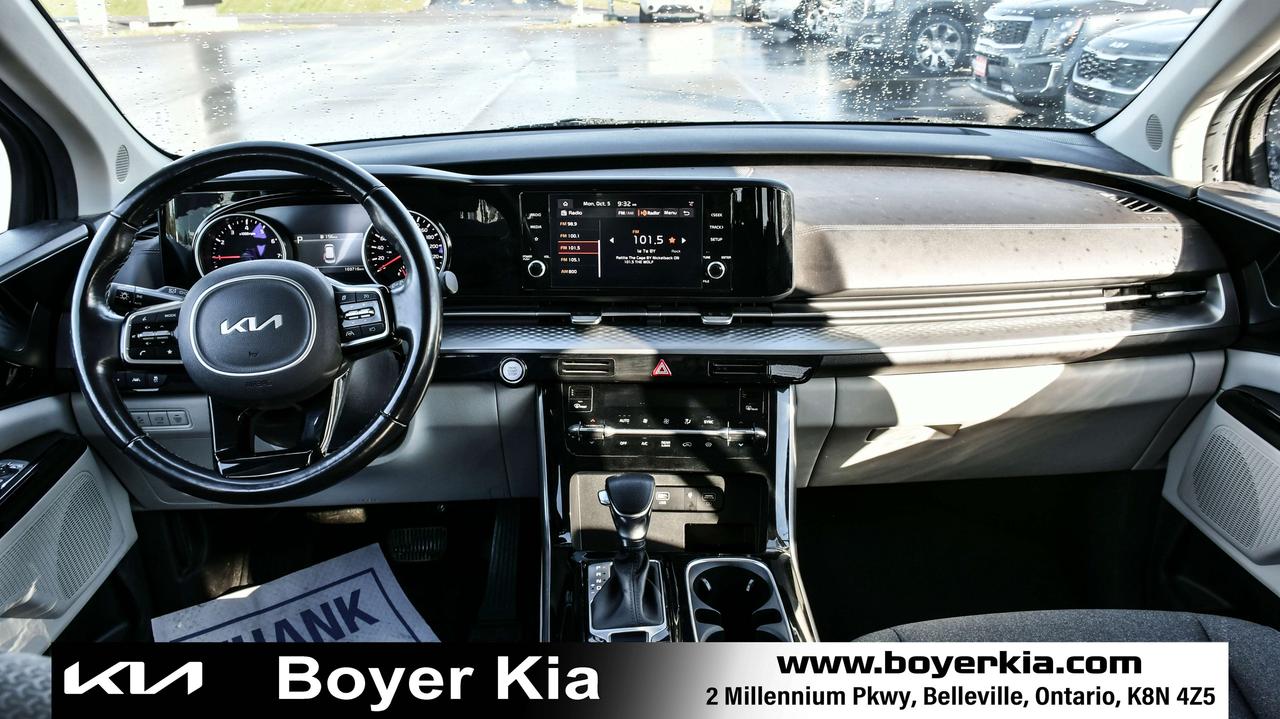 2023 Kia Carnival LX+ FWD Photo