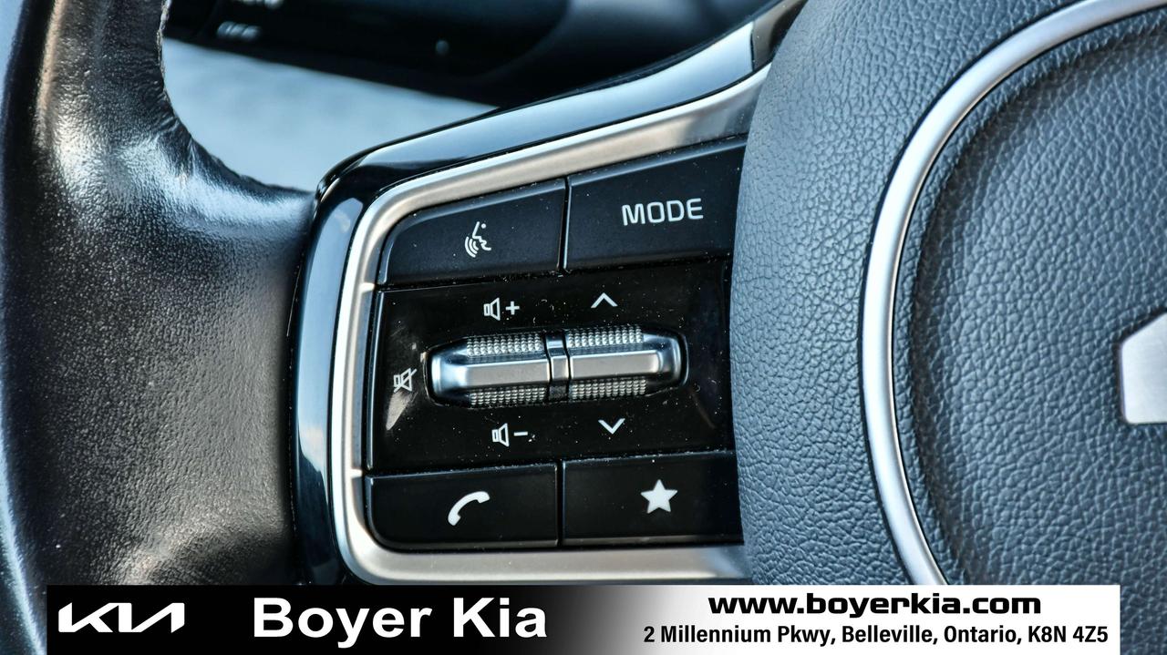 2023 Kia Carnival LX+ FWD Photo
