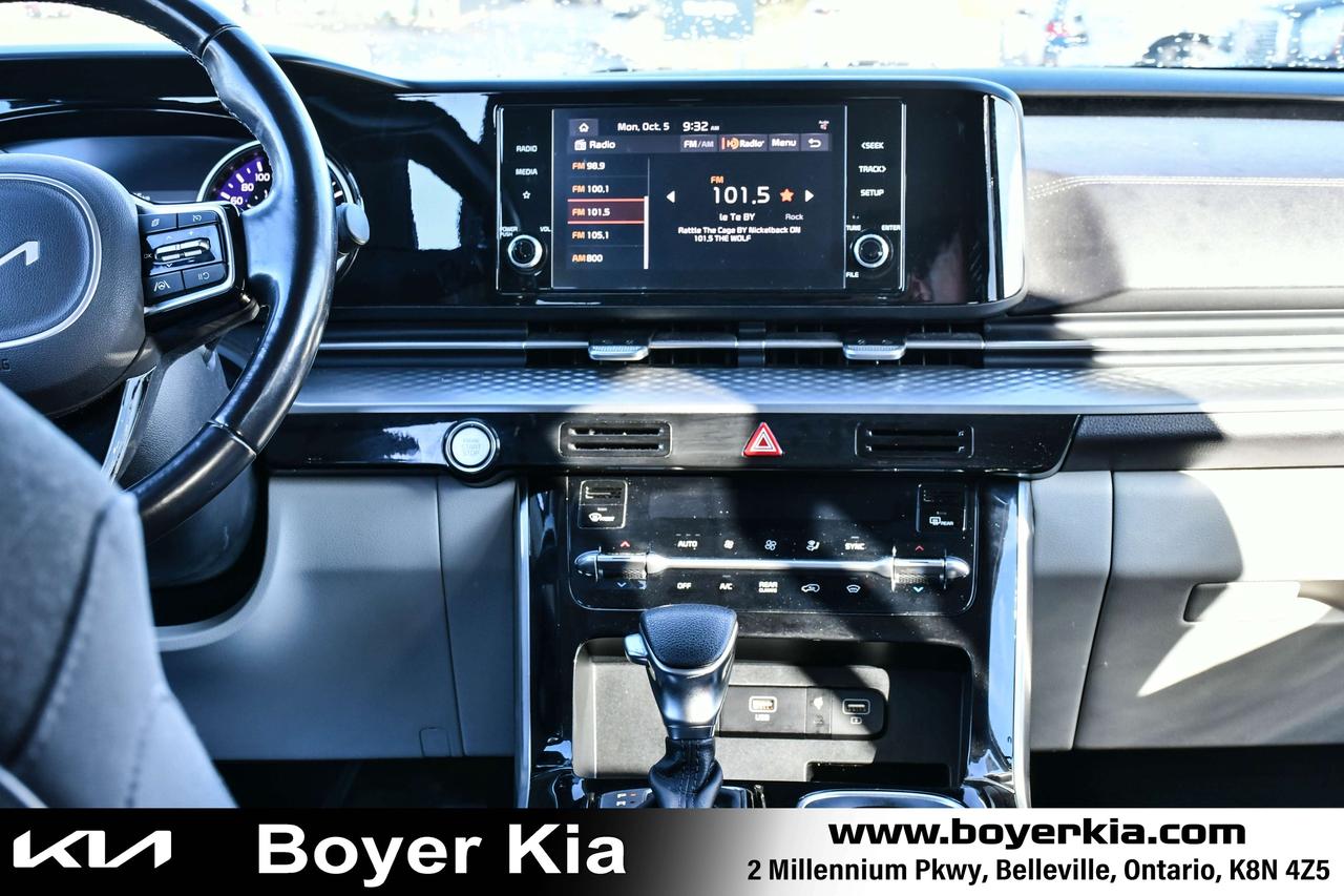 2023 Kia Carnival LX+ FWD Photo