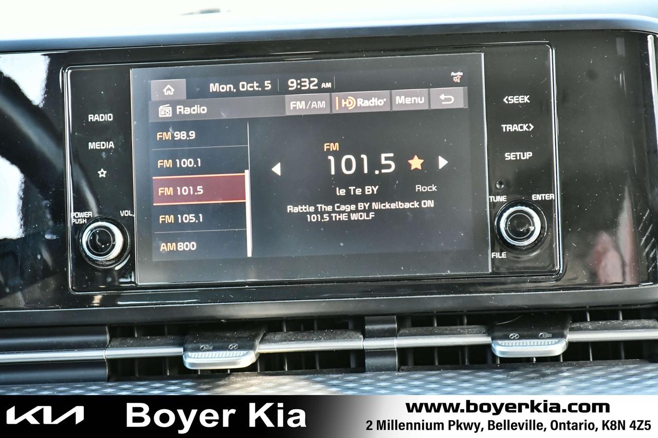 2023 Kia Carnival LX+ FWD Photo