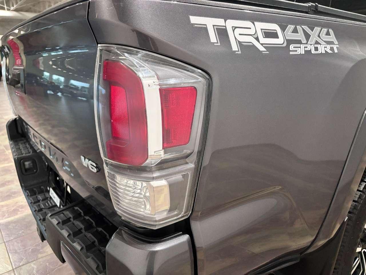 2021 Toyota Tacoma 4x4 Double Cab Auto Photo