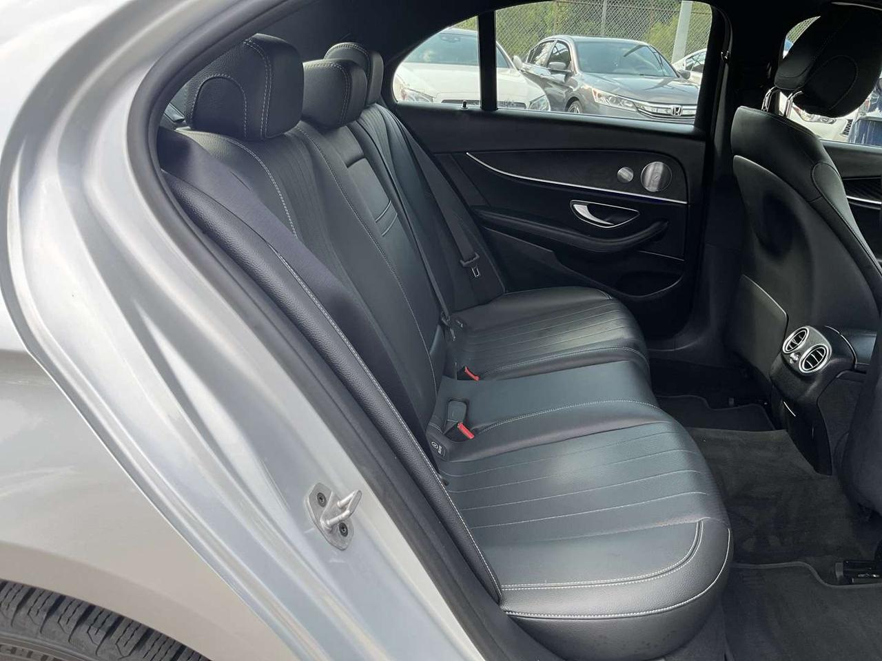 2019 Mercedes-Benz E-Class E300 4MATIC Sedan - AMG PKG! BURMESTER! INTELLIGENT DRIVE! Photo