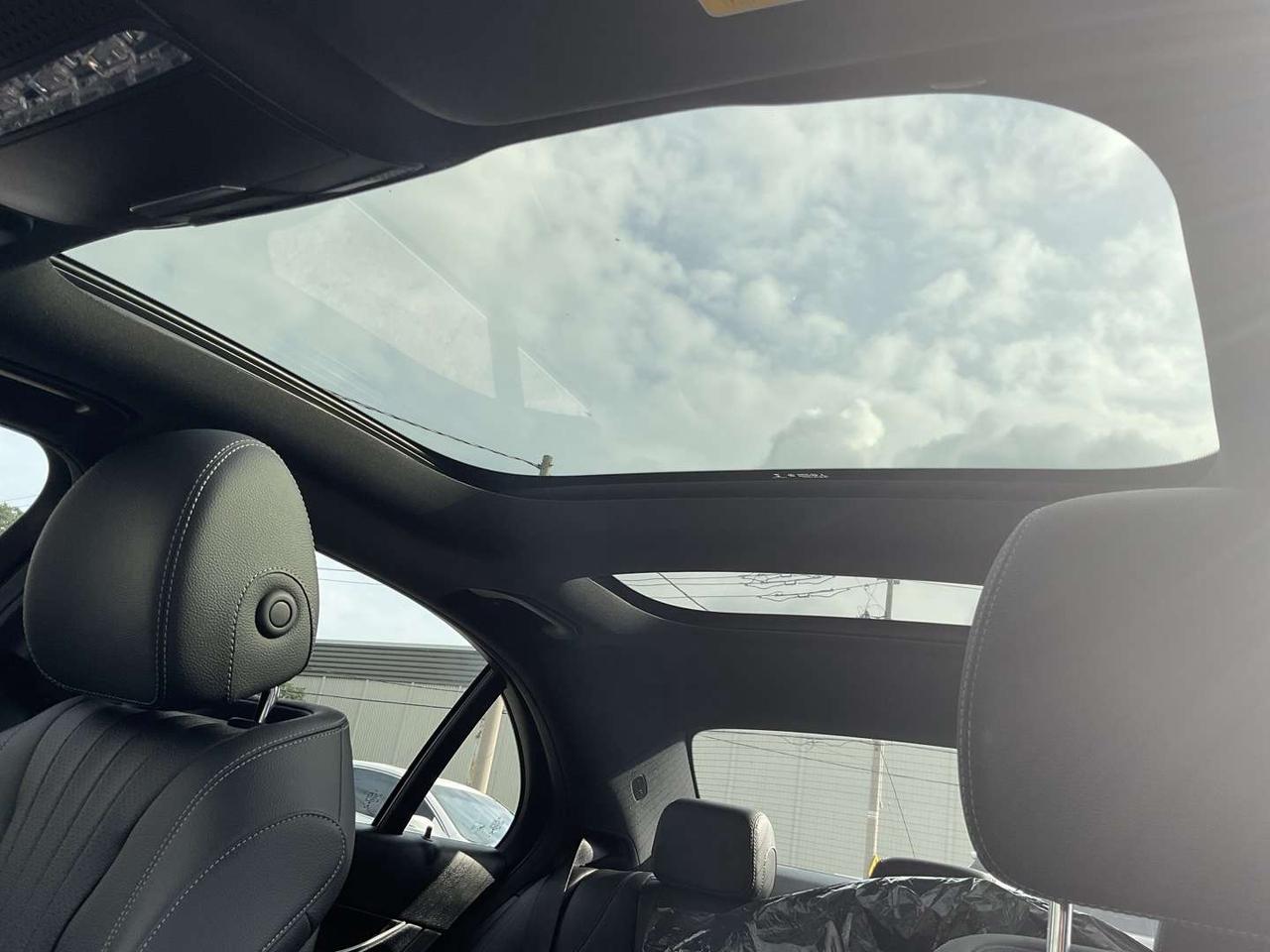 2019 Mercedes-Benz E-Class E300 4MATIC Sedan - AMG PKG! BURMESTER! INTELLIGENT DRIVE! Photo