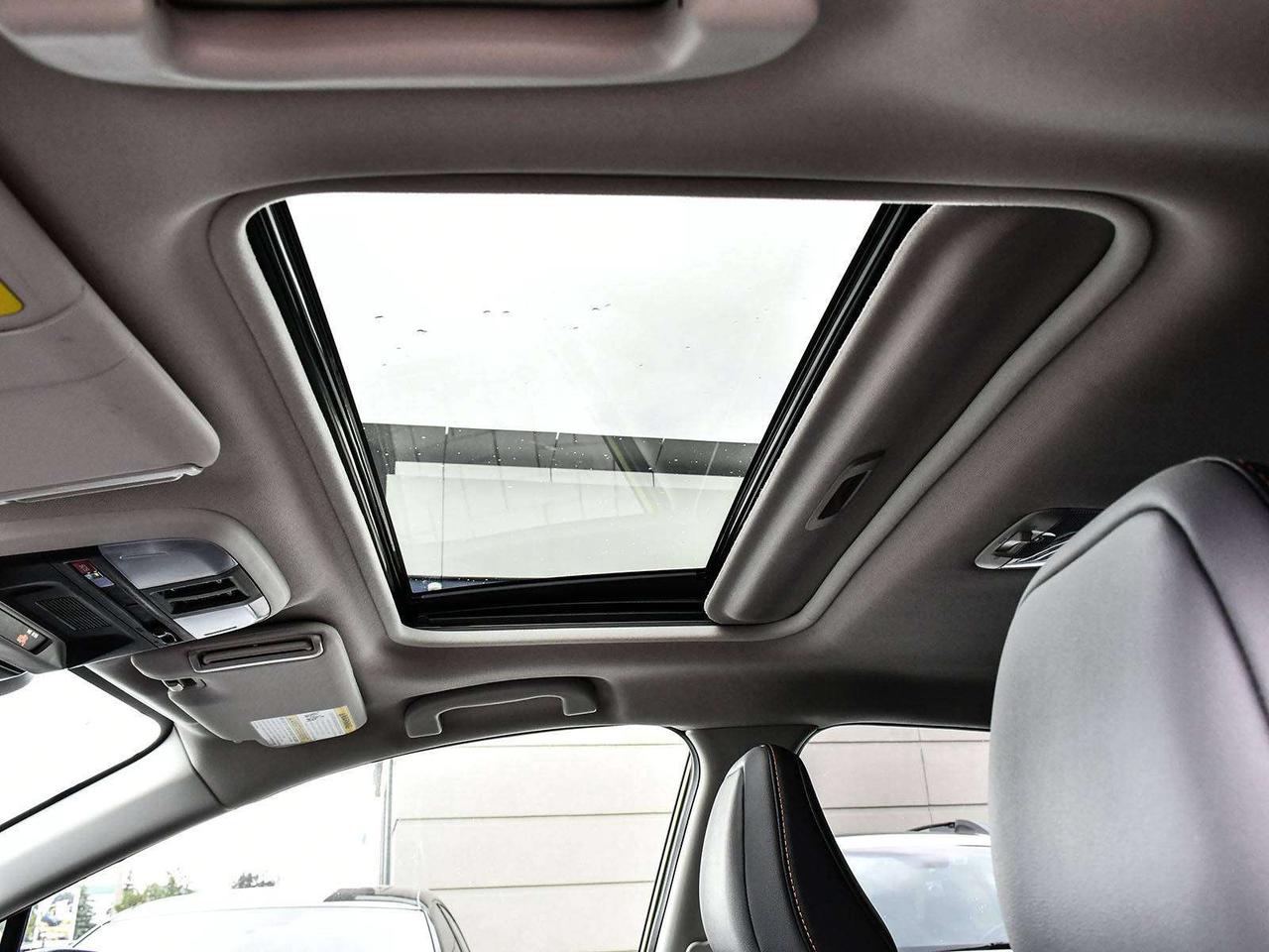 2026 Subaru Crosstrek HYBRID LIMITED   AWD   1OWNER   360 CAM   SUNROOF Photo