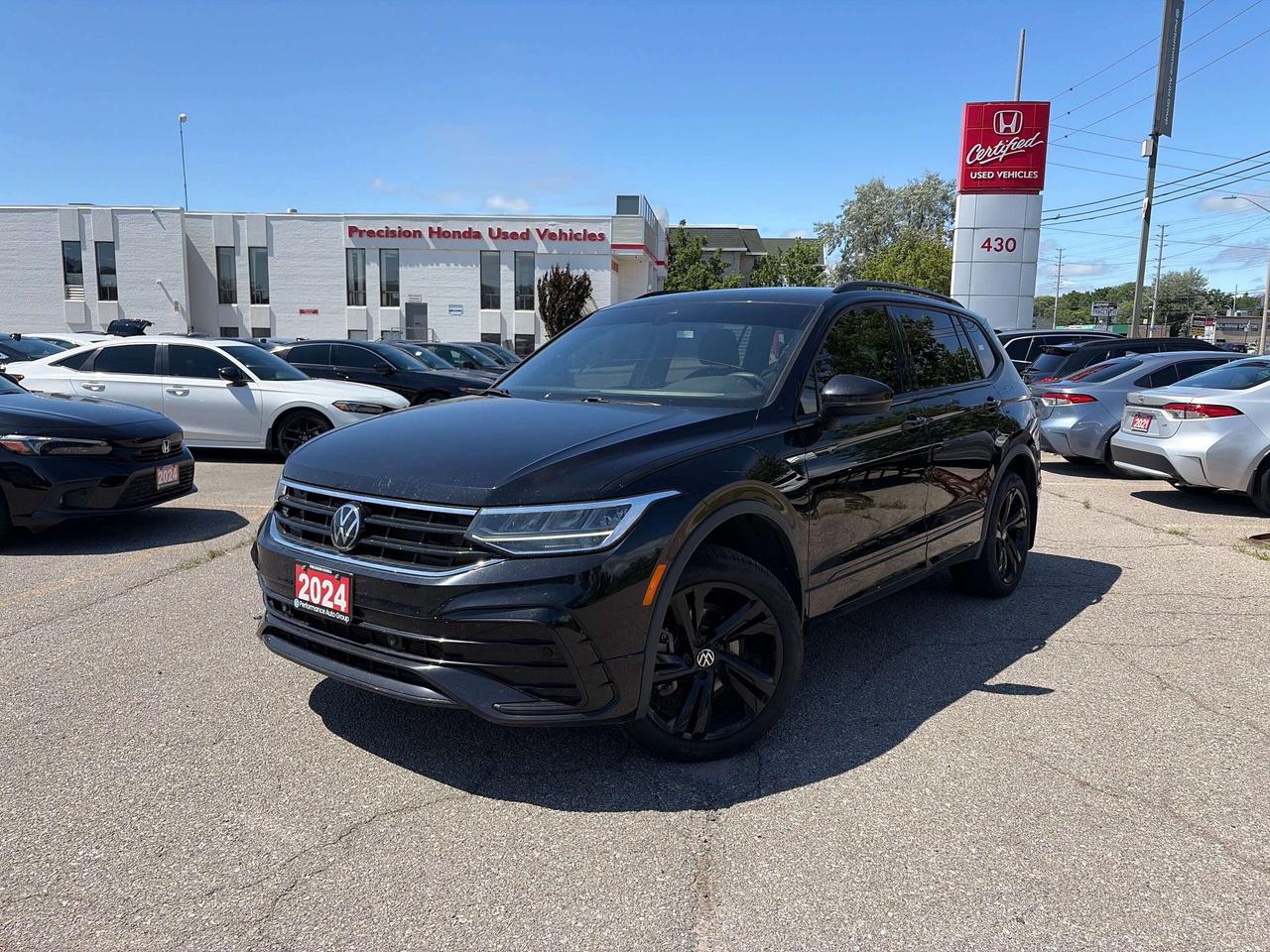 2024 Volkswagen Tiguan Comfortline R-Line Black Edition Photo