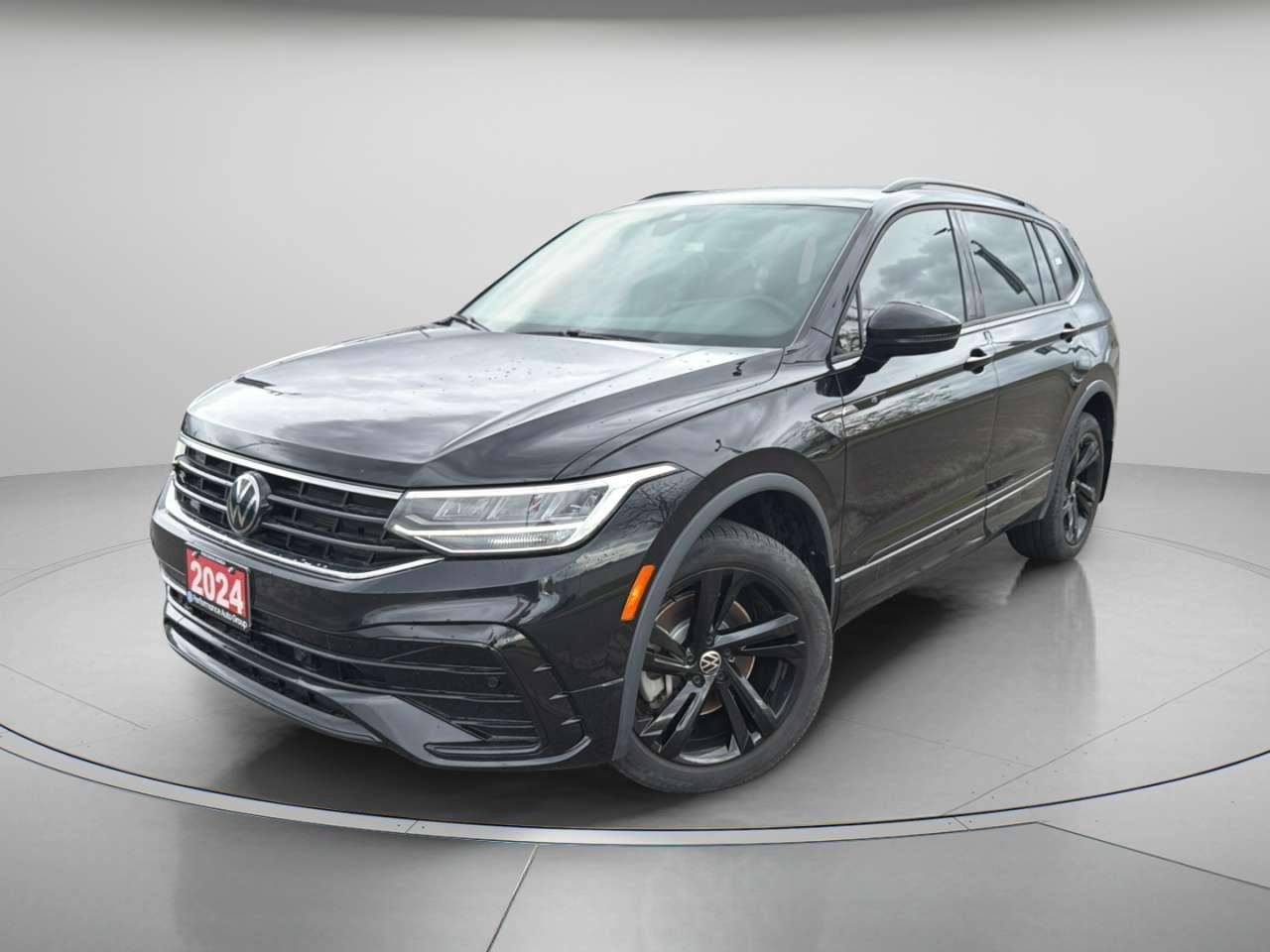 2024 Volkswagen Tiguan Comfortline R-Line Black Edition Photo