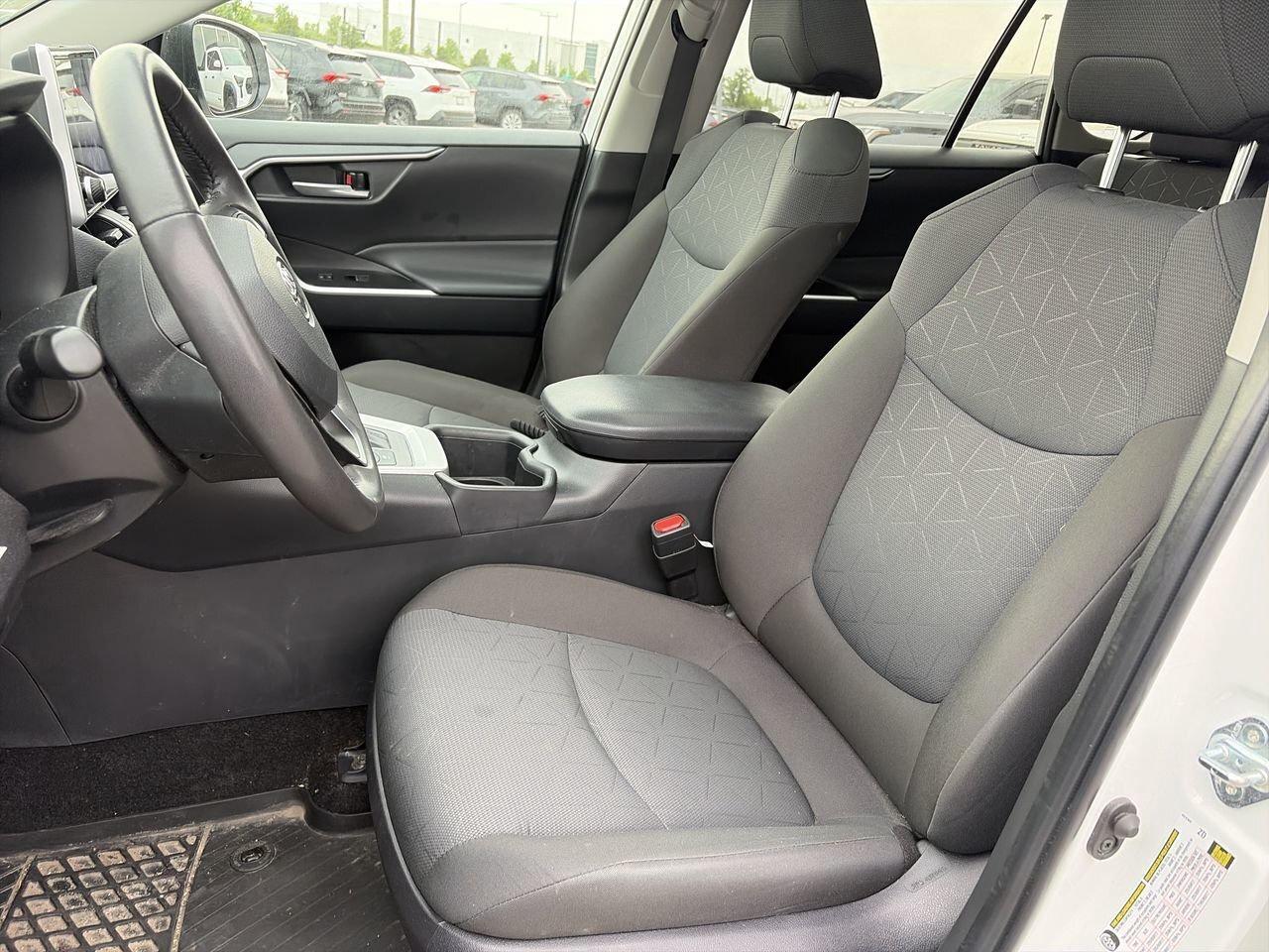 2025 Toyota RAV4 Hybrid XLE AWD SUNROOF   HEAT STEER   BLINDSPOT MONITOR Photo
