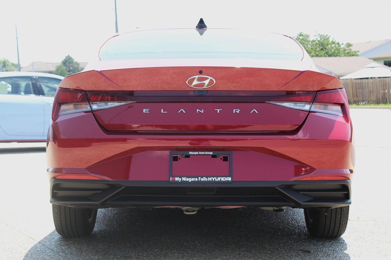 2023 Hyundai Elantra Preferred IVT w/Tech Pkg Photo