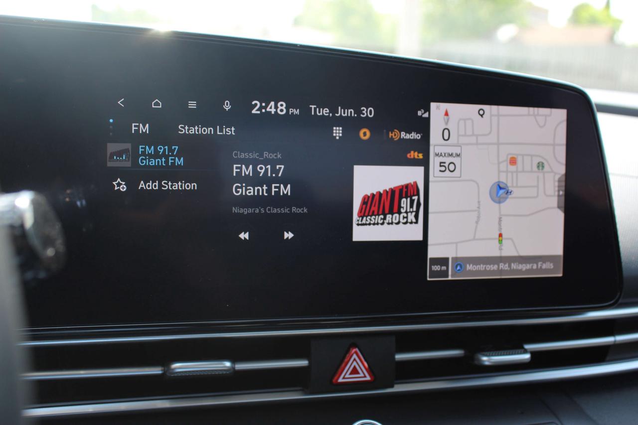 2023 Hyundai Elantra Preferred IVT w/Tech Pkg Photo