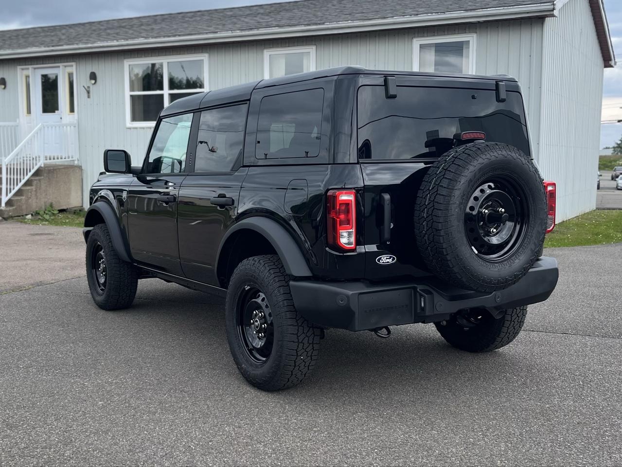 2026 Ford Bronco Big Bend 4 Door 4x4 Photo4