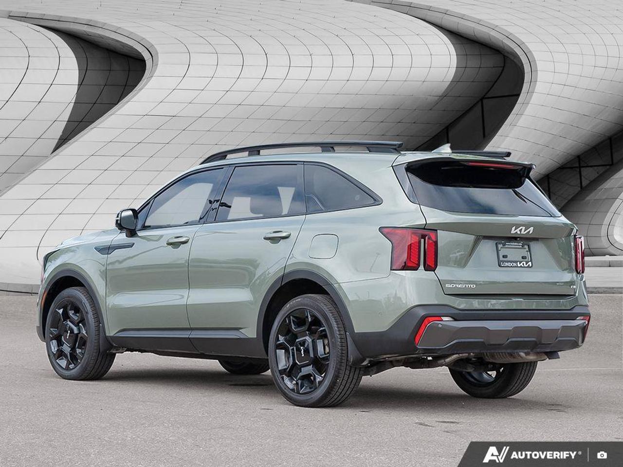 2024 Kia Sorento X-LINE Limited   AWD   Leather   Heated & Cooled S Photo2