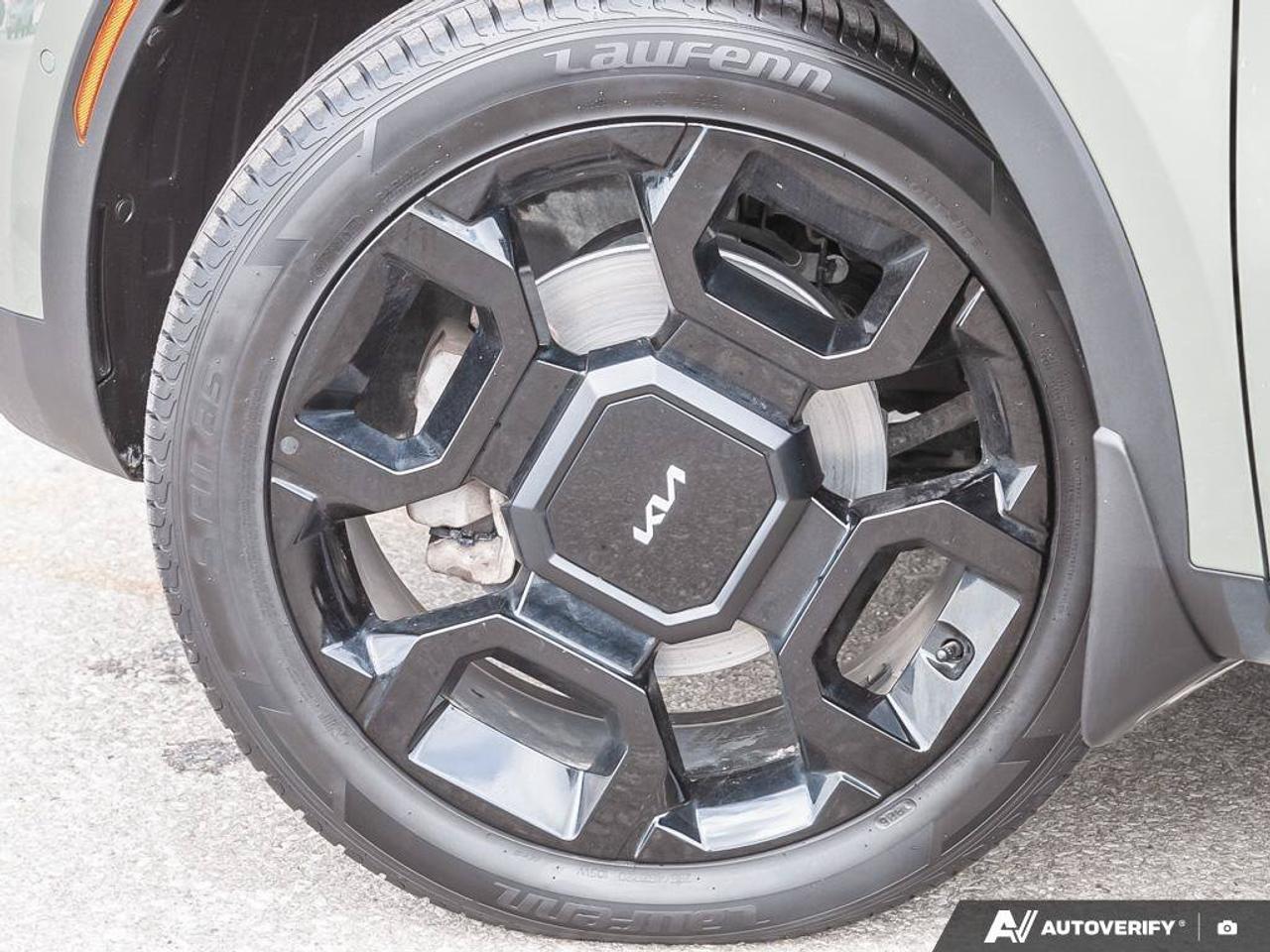 2024 Kia Sorento X-LINE Limited   AWD   Leather   Heated & Cooled S Photo