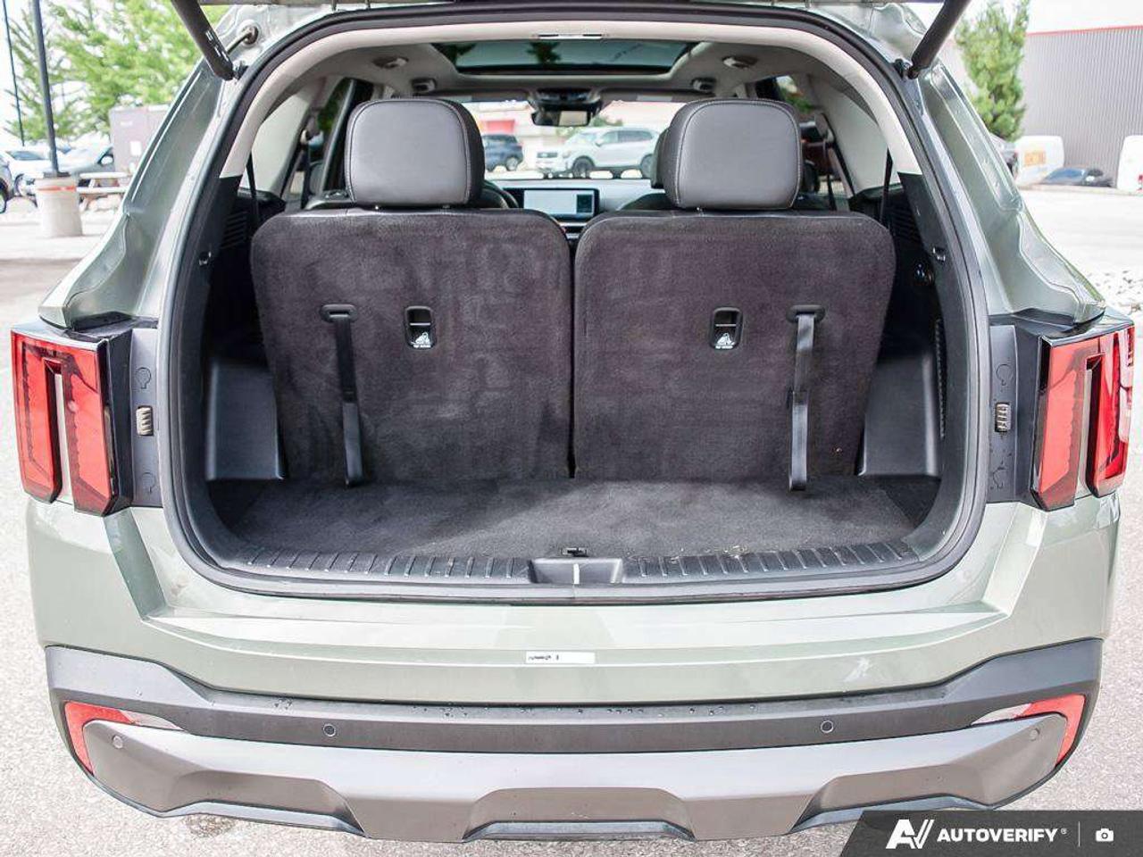 2024 Kia Sorento X-LINE Limited   AWD   Leather   Heated & Cooled Seats   Sunroof Photo