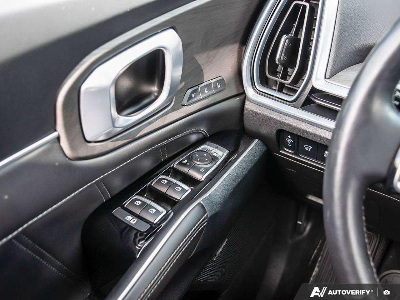 2024 Kia Sorento X-LINE Limited   AWD   Leather   Heated & Cooled Seats   Sunroof Photo