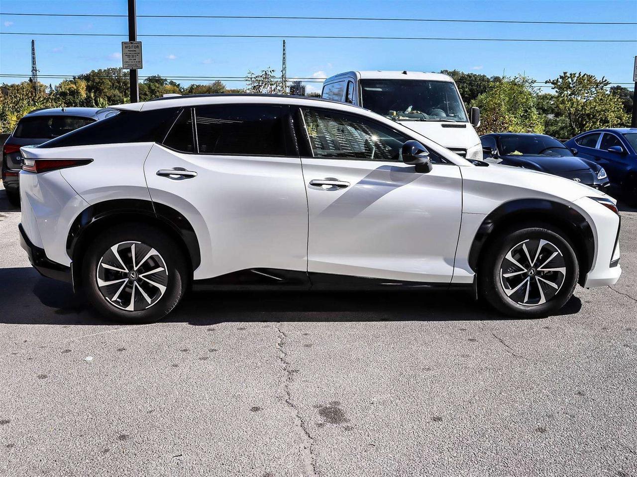 2024 Lexus RZ SIGNATURE ELECTRIC AWD ADAPTIVE CRUISE Photo2