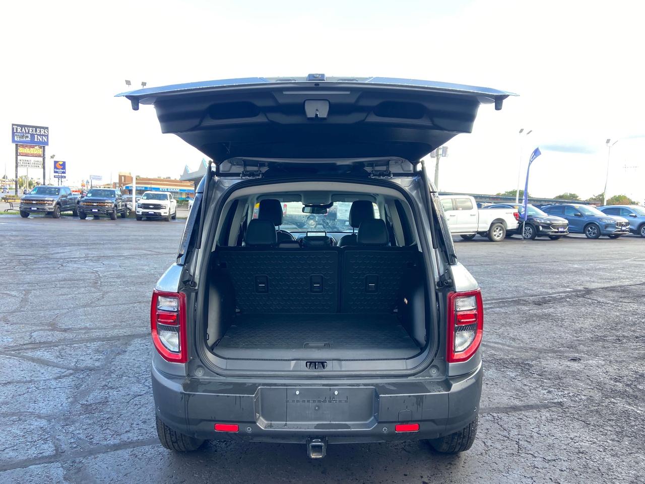 2023 Ford Bronco Sport OUTERBANKS 1.5L 4X4 BLK ROOF TECH PKG CLASS II TOW Photo