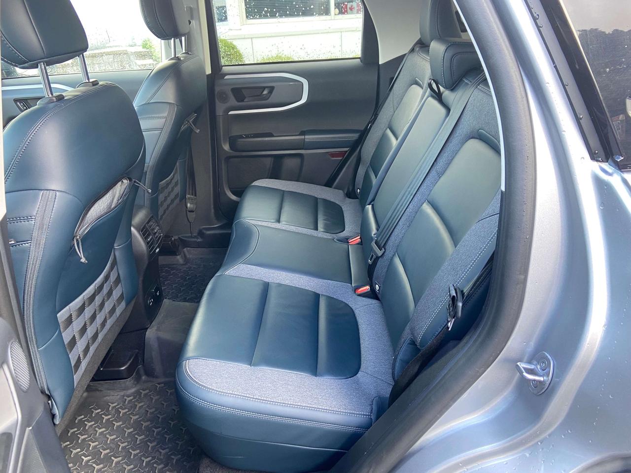 2023 Ford Bronco Sport OUTERBANKS 1.5L 4X4 BLK ROOF TECH PKG CLASS II TOW Photo