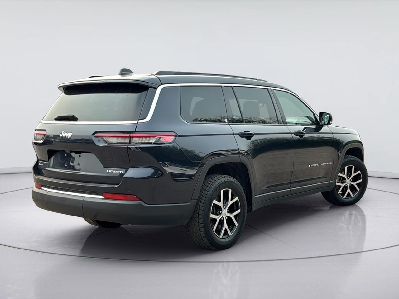 2024 Jeep Grand Cherokee Limited Photo4