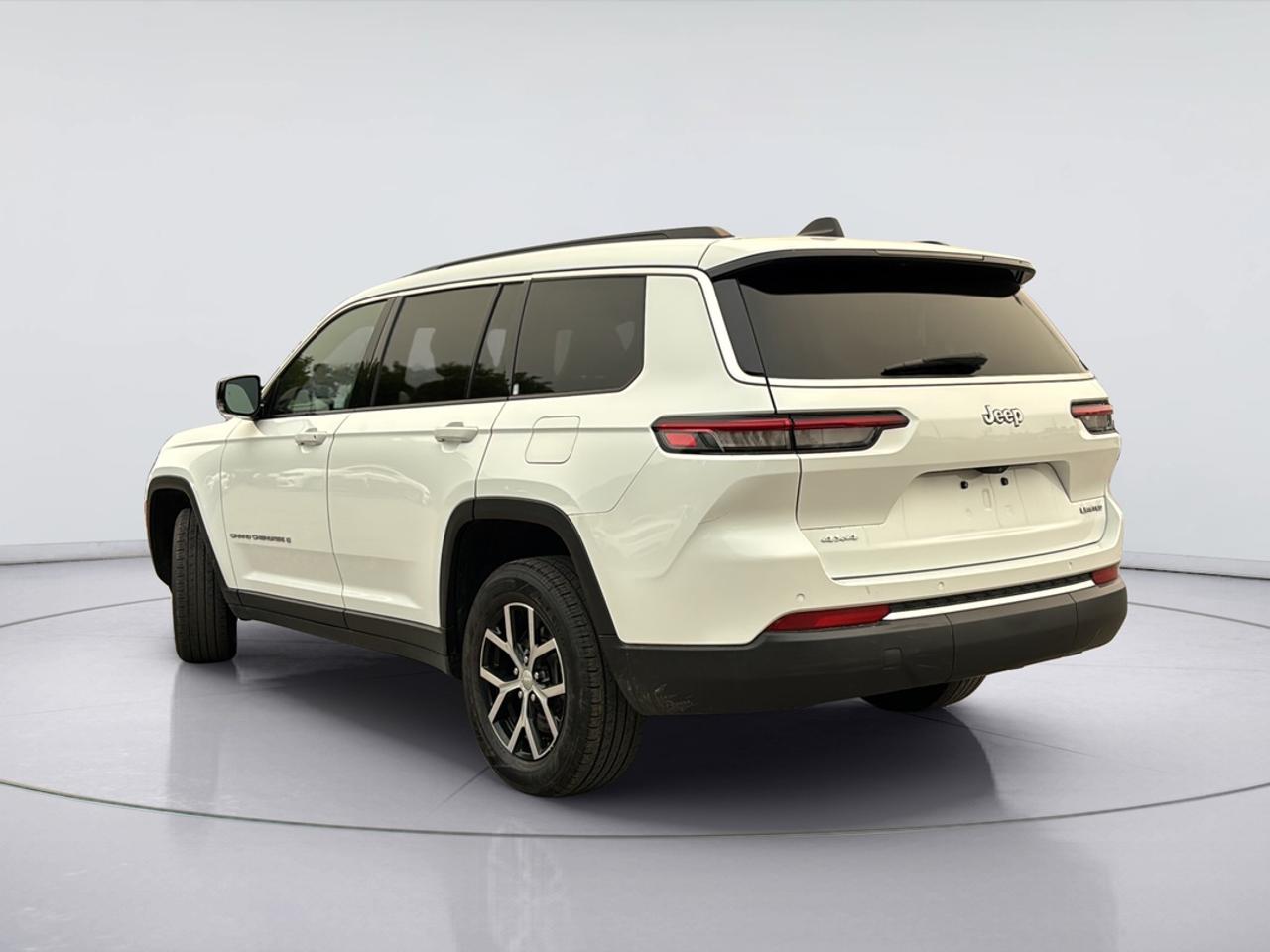 2024 Jeep Grand Cherokee LIMITED L Photo2